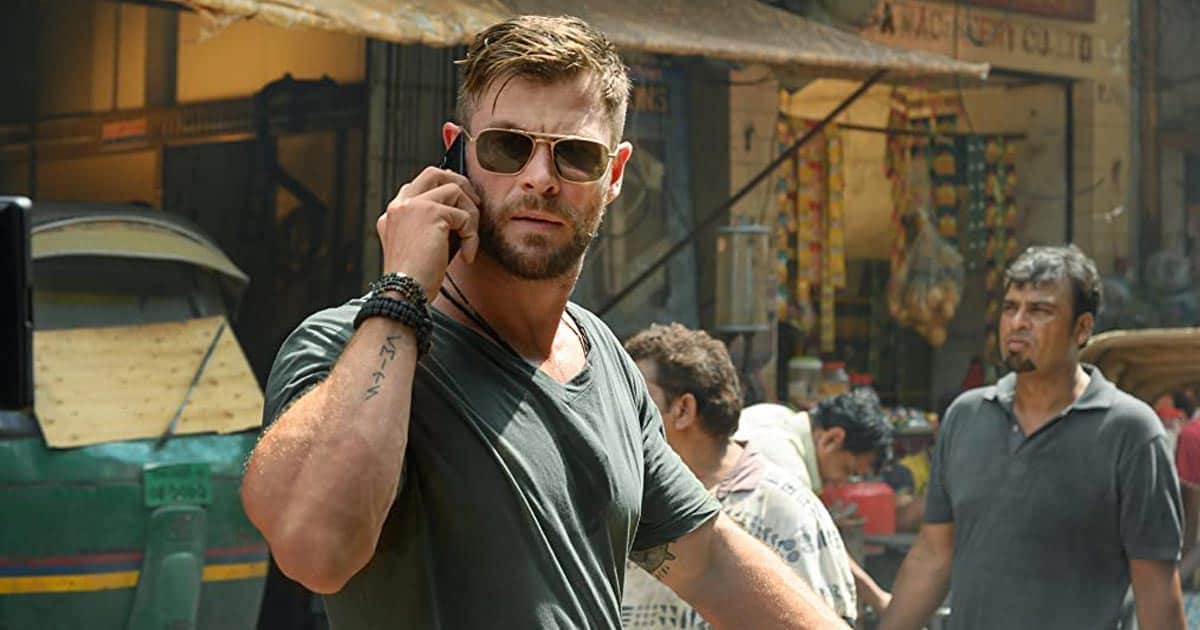 Chris Hemsworth vào vai Tyler Rake trong Extraction