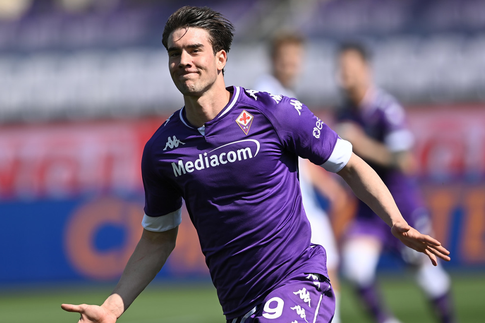 Fiorentina khó giữ chân Tiền đạo Dusan Vlahovic
