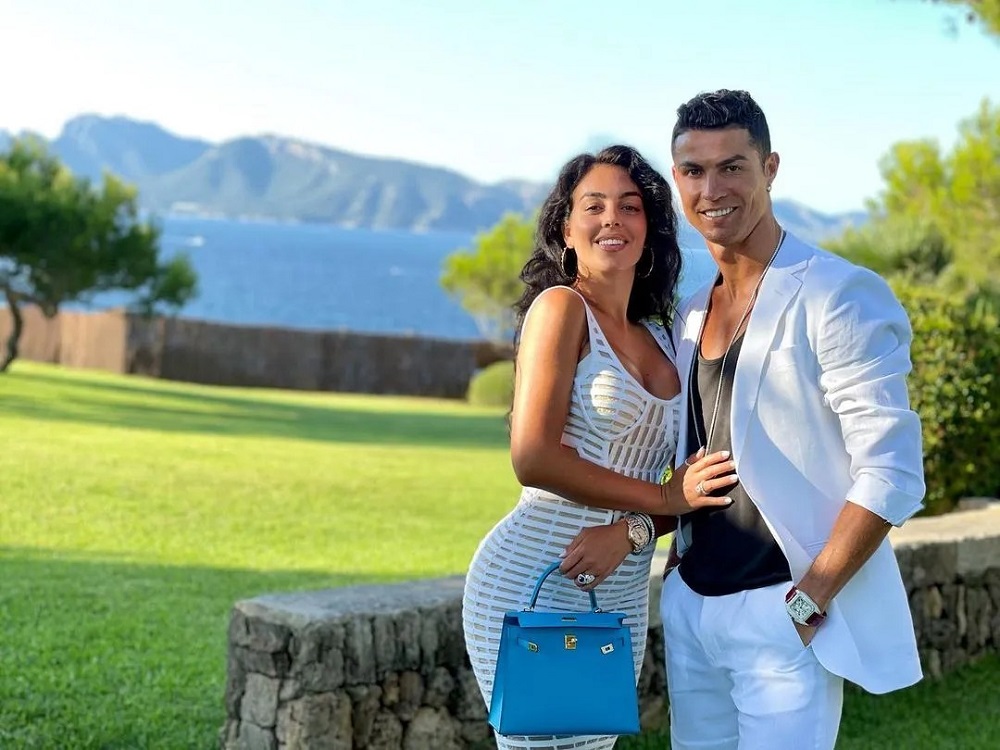 cầu thủ Cristiano Ronaldo và bạn gái hiện tại